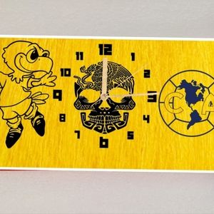 Aguilas del America clock